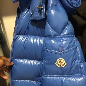 Moncler maya size 2